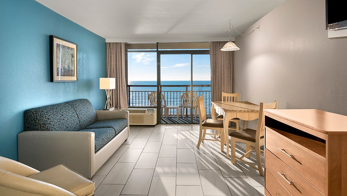Oceanfront Suite at Captain's Quarters | Living Room